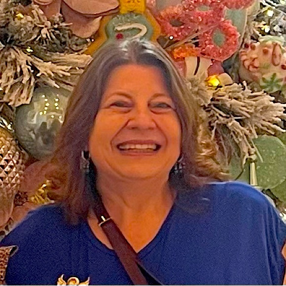 Meet your Posher, Pollyanna 😃 - Picture 1 of 1